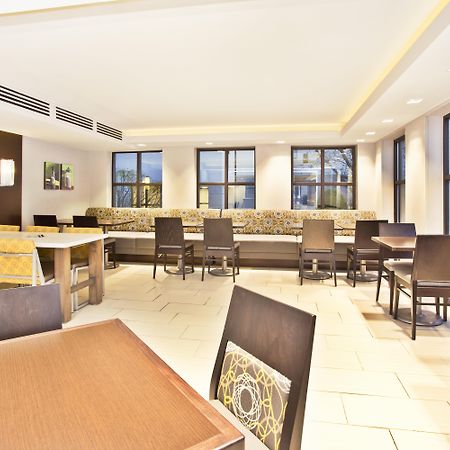 Holiday Inn Express Boston-Waltham By Ihg Экстерьер фото