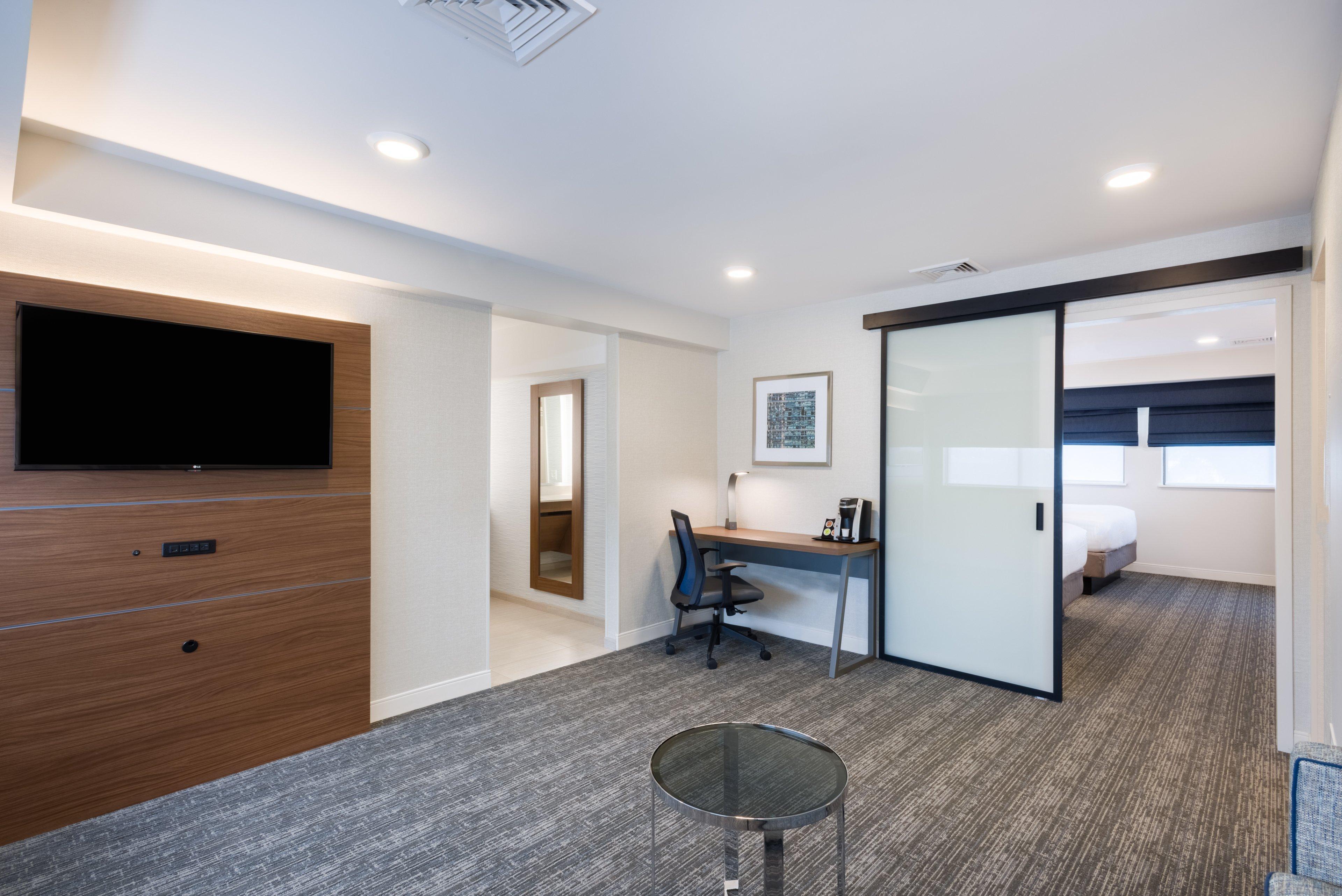 Holiday Inn Express Boston-Waltham By Ihg Экстерьер фото