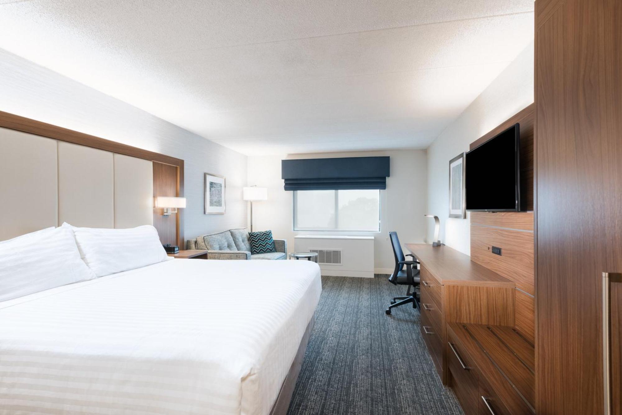 Holiday Inn Express Boston-Waltham By Ihg Экстерьер фото
